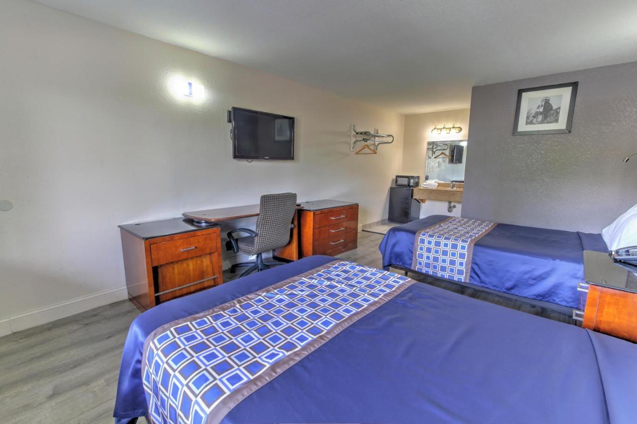 Budget Lodge Churchland Chesapeake Extérieur photo