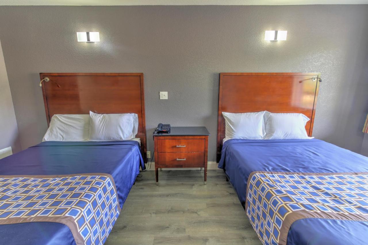 Budget Lodge Churchland Chesapeake Extérieur photo
