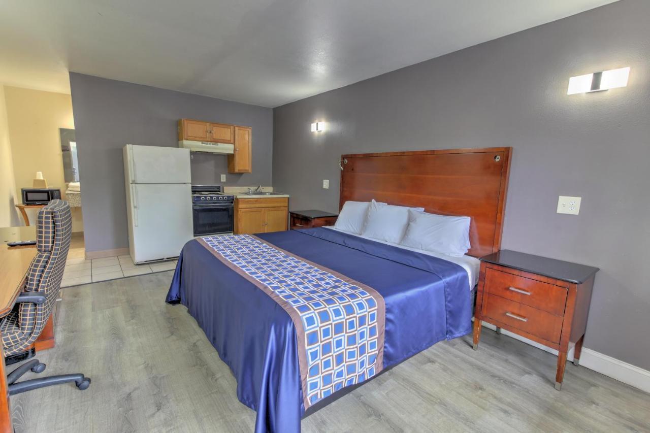 Budget Lodge Churchland Chesapeake Extérieur photo