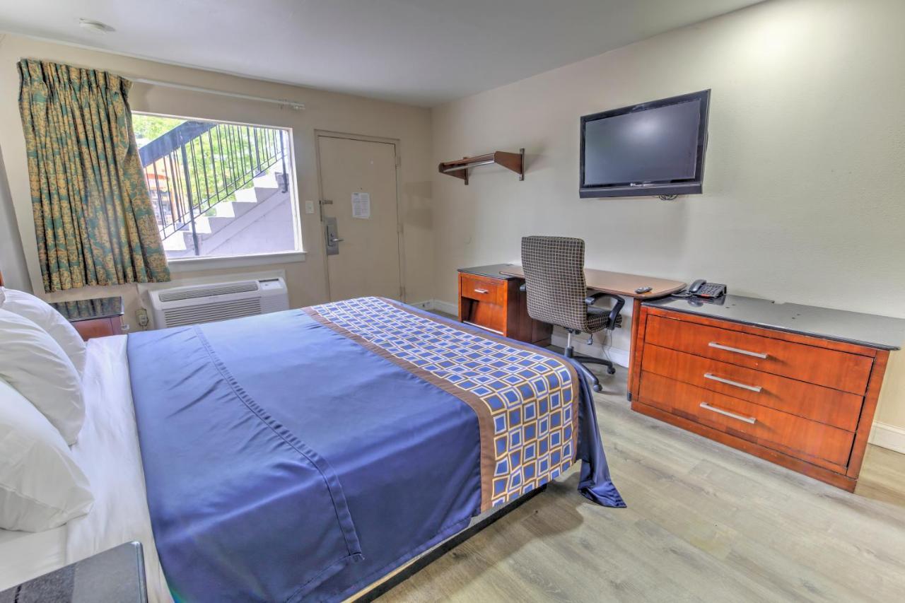 Budget Lodge Churchland Chesapeake Extérieur photo