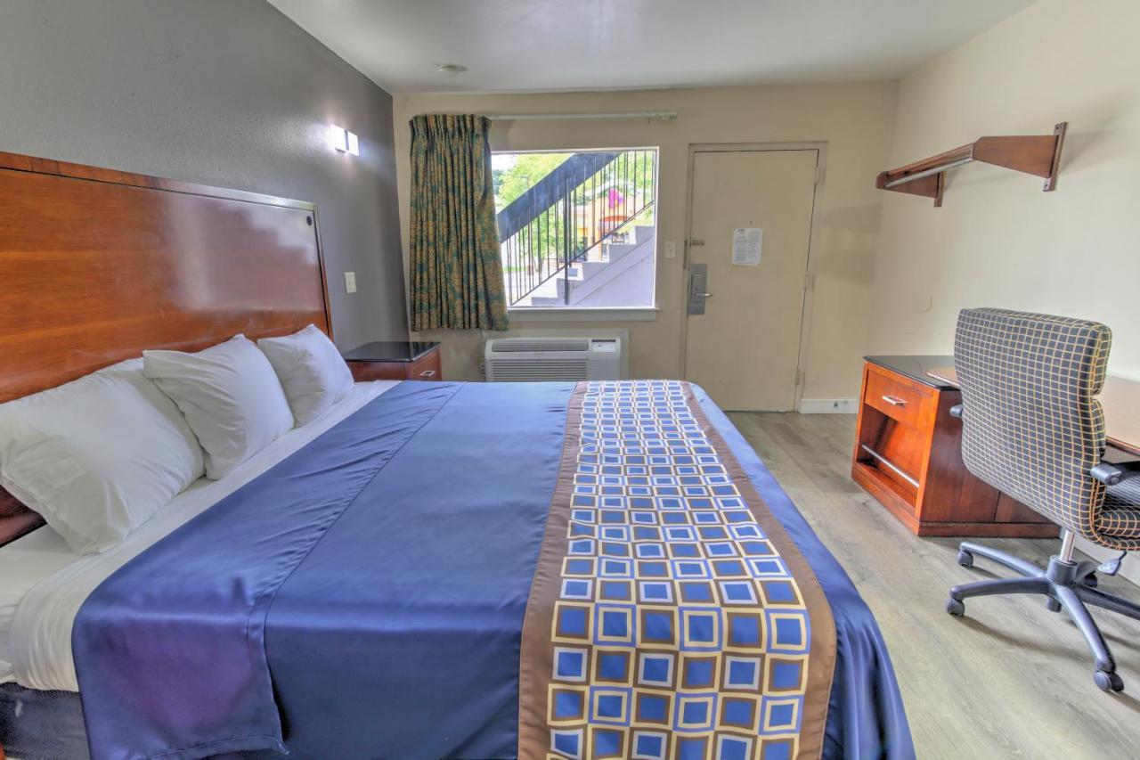 Budget Lodge Churchland Chesapeake Extérieur photo
